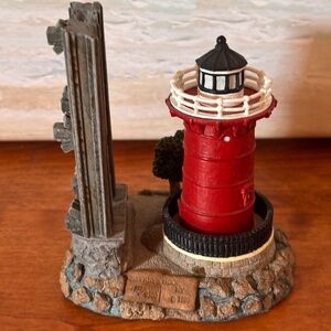 Jeffrey's Hook, NY "Little Red" Lighthouse Figurine by Harbour Lights